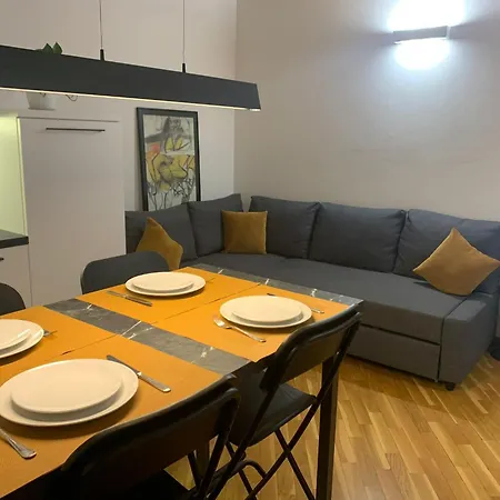 Stella Center Self Check-in Apartment