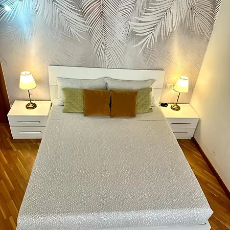 Stella Center Self Check-in * Bergamo